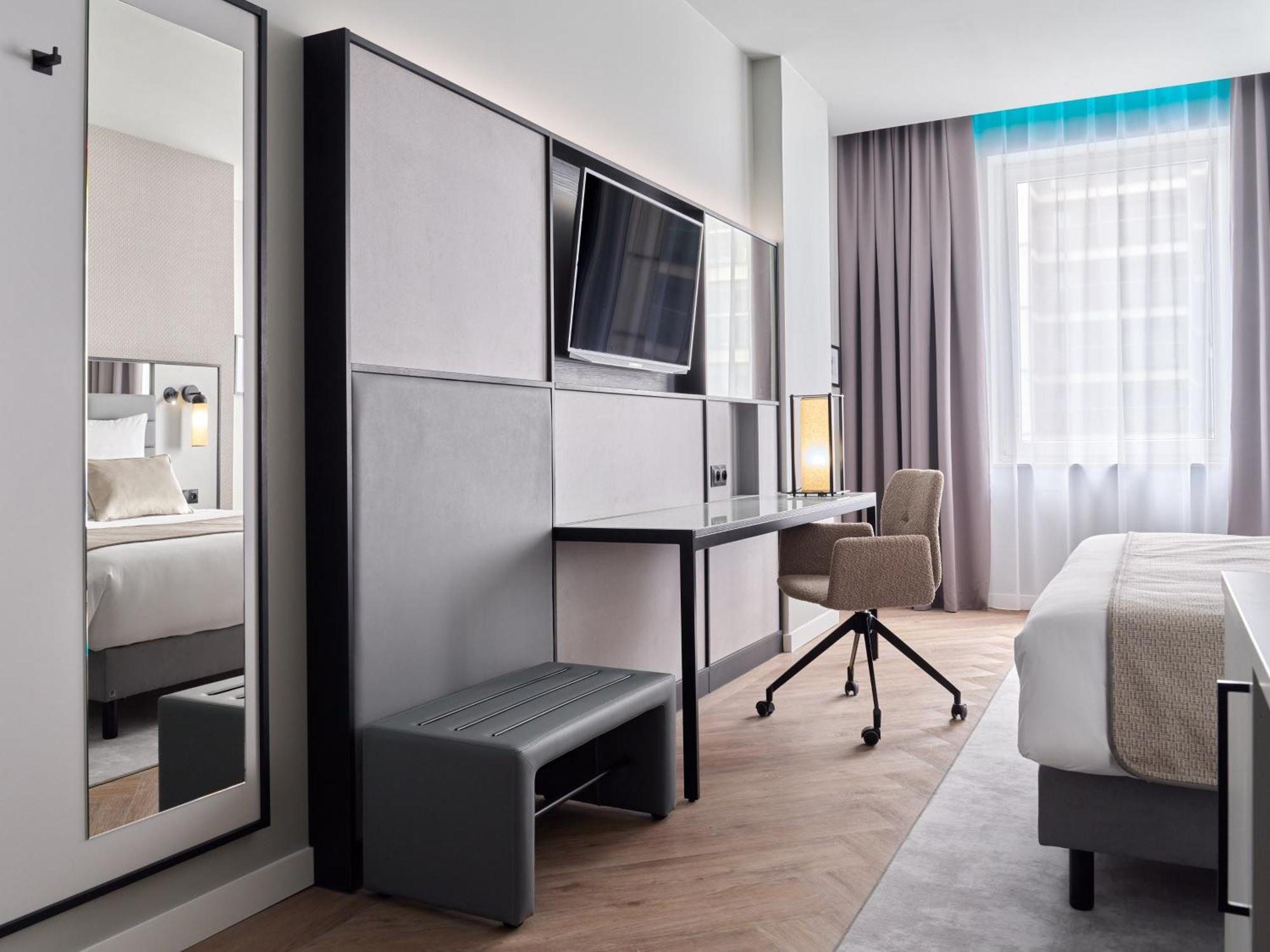 Leonardo Royal Hotel Warsaw Exterior photo